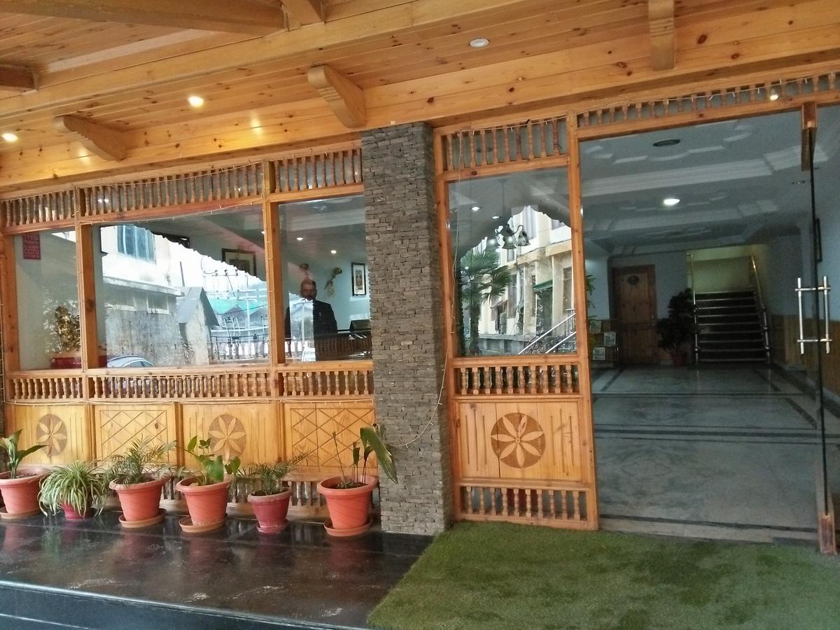 The Shivalik Hotel Manāli Eksteriør billede